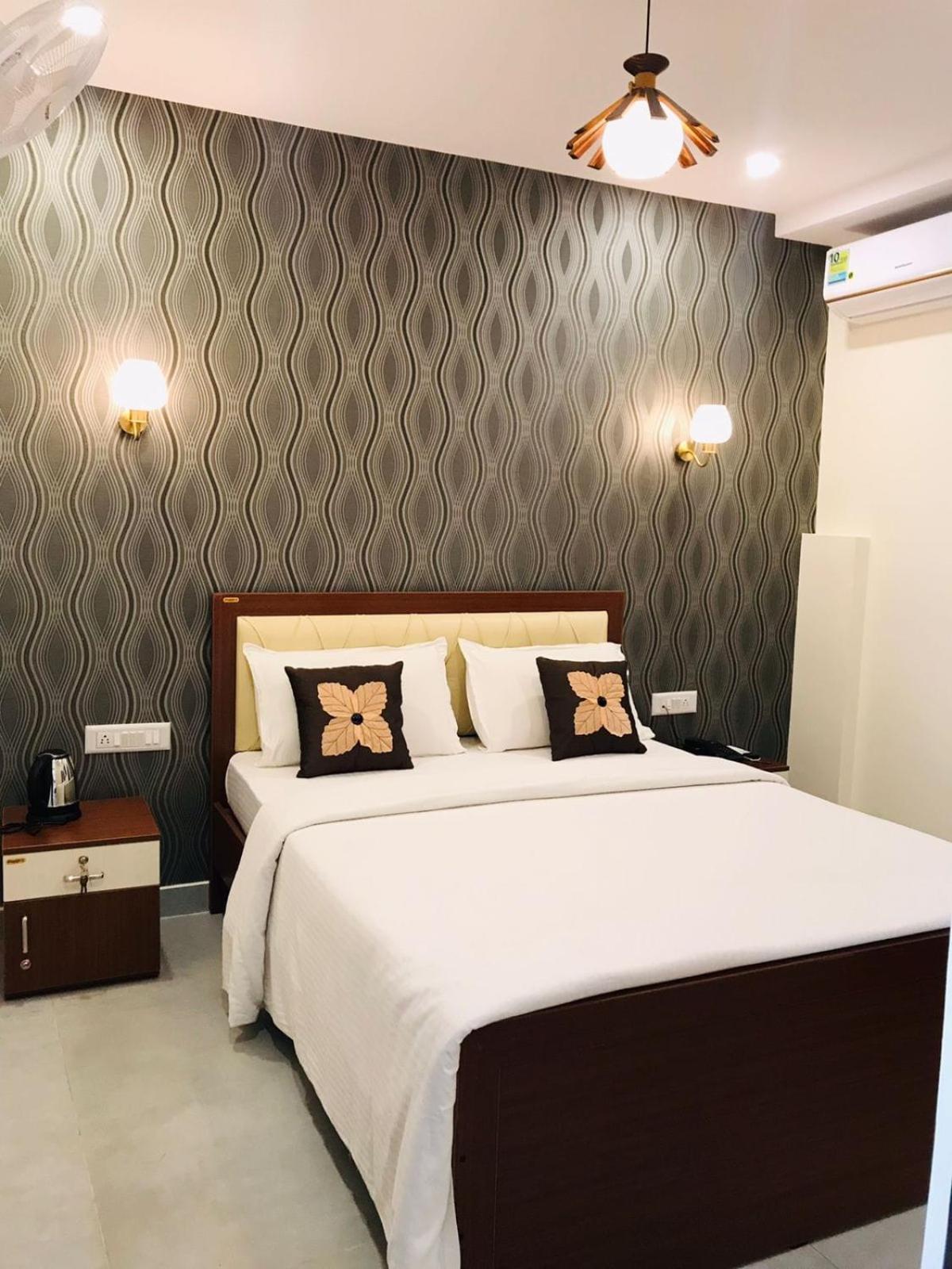 Address 24 Inn Bangalore Extérieur photo